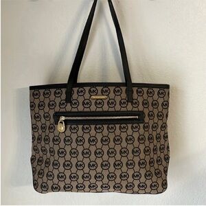 Michael Kors Signature‎ Tote